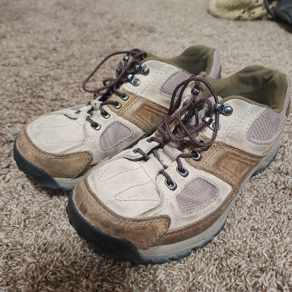 Womens New Balance Athletic Shoes Size 7 - Picture 5 of 7